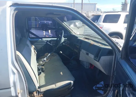 1987 Nissan D21 Short Bed из США, поврежденный, VIN 1N6ND11S2HC333484